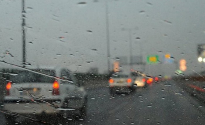 Upaljen crveni meteoalarm: Grmljavina, vjetar i padavine