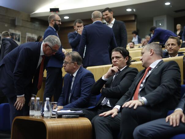 Upitno održavanje sjednice Parlamenta FBIH o rebalansu budžeta?