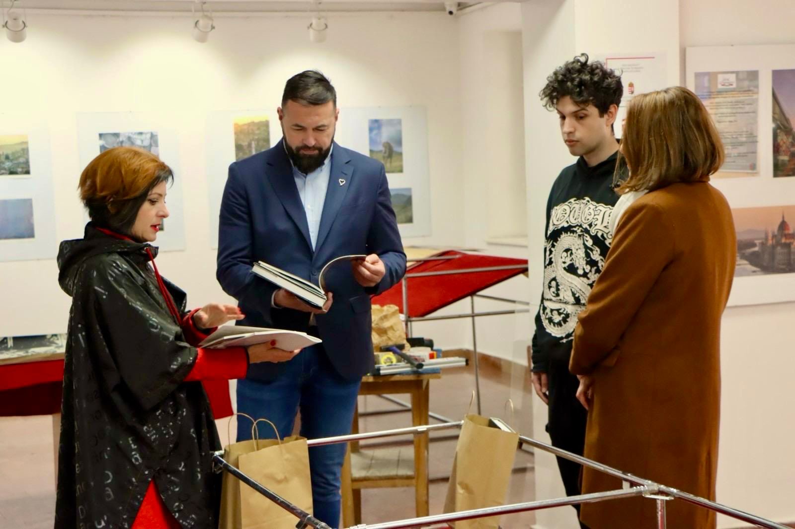 Uposlenici sedam institucija kulture i obrazovanja BiH više neće razmišljati o plaćama