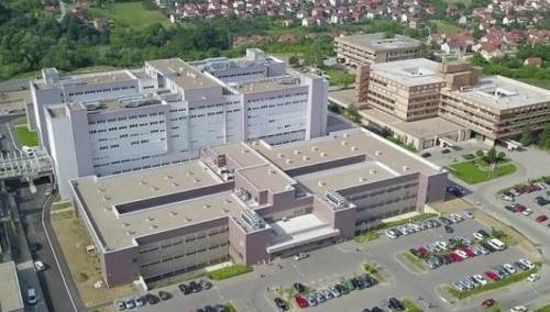 Uposlenici UKC RS danas prvi primaju rusku vakcinu