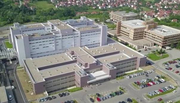 Uposlenici UKC RS danas prvi primaju rusku vakcinu