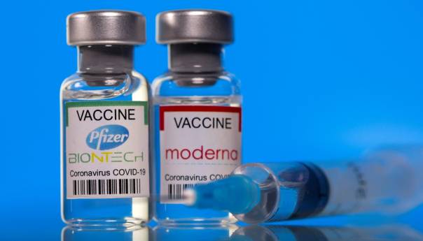 Upozorenje o riziku od upale srčanog mišića za vakcine Pfizera i Moderne