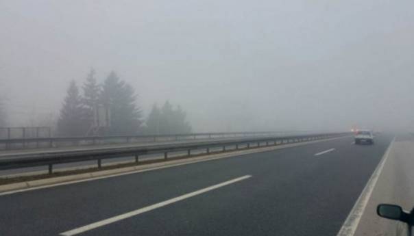 Upozorenje vozačima na jutarnju maglu