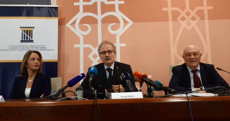 Uprkos negativnim komentarima, RS ipak izvrši odluke Ustavnog suda BiH