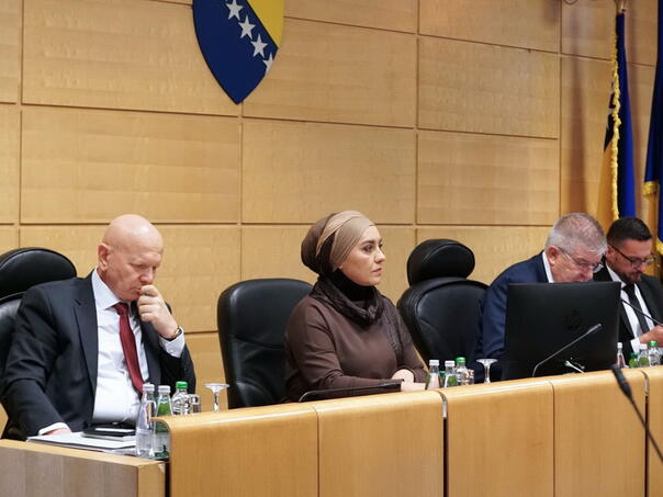 Uprkos stavu Ambasade SAD: Parlament imenovao revizore koji nisu revizori!