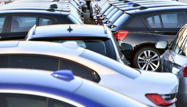 Uprkos visokim cijenama, raste uvoz automobila u BiH