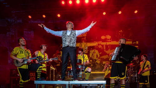 Uprkos zabrani Duško Kuliš zapjevao u Puli