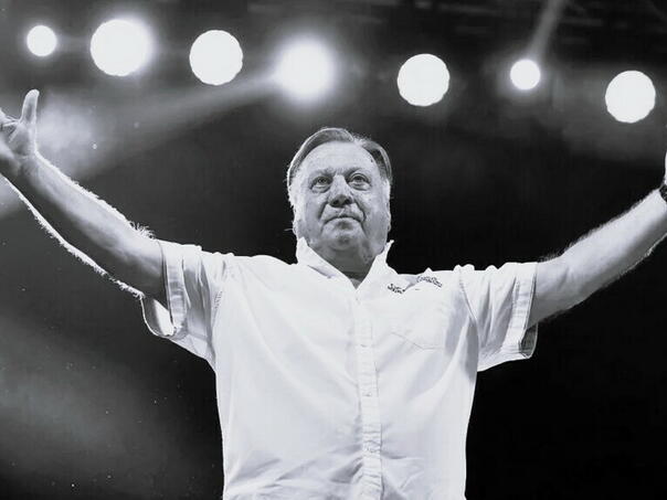 Upućena inicijativa: Dan žalosti u cijeloj BiH na dan dženaze Halida Bešlića?