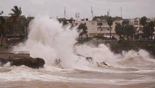 Uragan Elsa se kreće prema Haitiju, mogao bi podići razinu mora za 1,5 metar