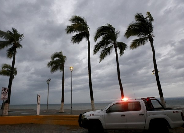 Uragan Lidia prijeti pacifičkoj obali Meksika