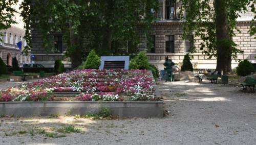 Uređenje parka Mirze Delibašića i Davorina Popovića