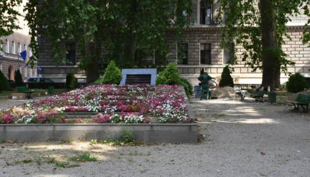 Uređenje parka Mirze Delibašića i Davorina Popovića