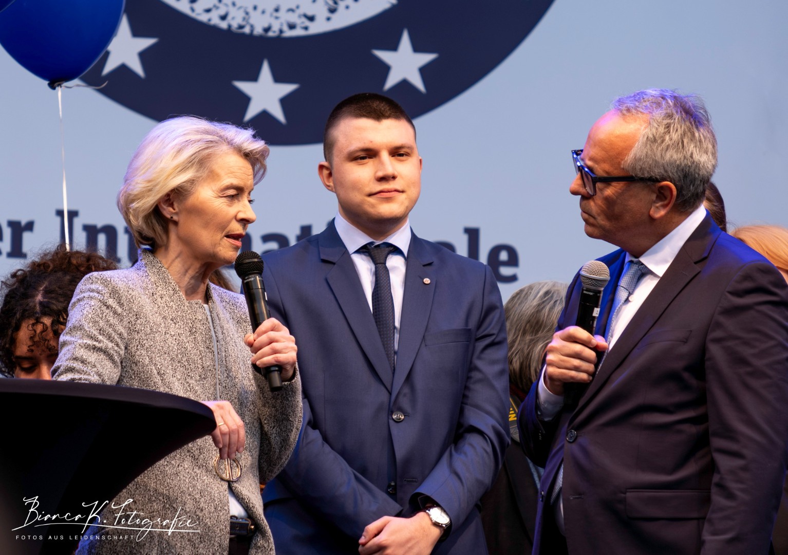 Ursula von der Leyen dobila nagradu 'Karlo Veliki'