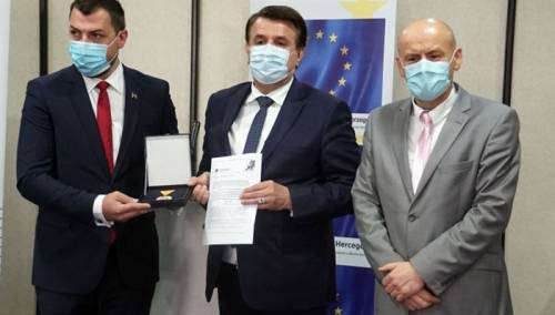 Uručen Orden EP-a u BiH gradonačelnicima i općinskim načelnicima u BiH