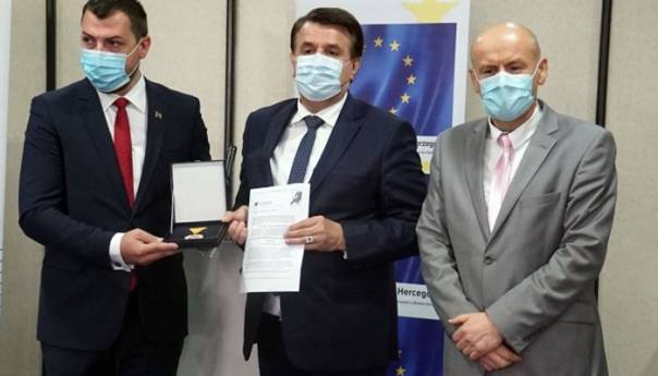 Uručen Orden EP-a u BiH gradonačelnicima i općinskim načelnicima u BiH