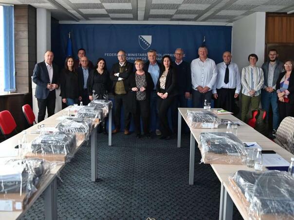 Uručena informatička oprema predstavnicima kantonalnih poljoprivrednih savjetodavnih službi