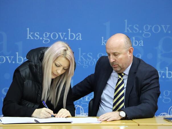 Uručena odijela za 37 oboljelih od cerebralne paralize, multiple skleroze i stanja nakon moždanog udara