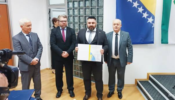 Uručena Uvjerenja o dodjeli mandata novoizabranim poslanicima u Skupštini SBK