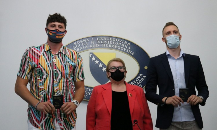 Uručeni diplomatski pasoši Nurkiću i Musi
