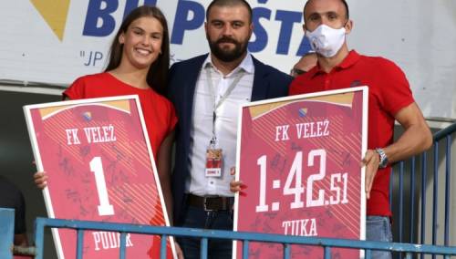 Uručeni dresovi Veleža Lani Pudar i Amelu Tuki