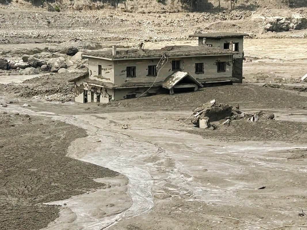 Urušavanje ledenjaka iza poplava u Nepalu registrovano kao potres magnitude 5,2