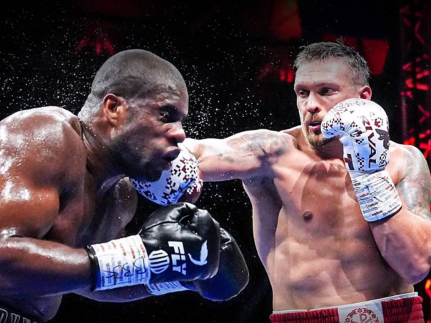 Usik nokautom savladao Duboisa u 5. rundi i postao apsolutni prvak teške kategorije