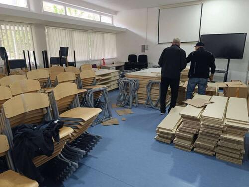 USK: Najveća nabavka školskog namještaja u posljednjih 30 godina, vrijedna 2,5 miliona KM