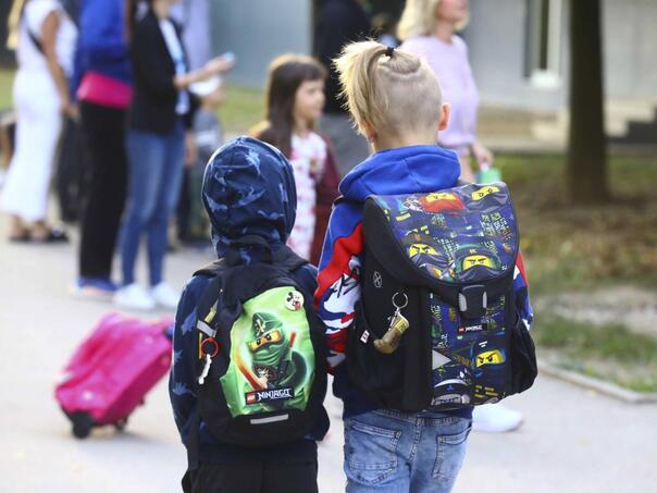 USK: Novu školsku godinu započinje 1.464 prvačića