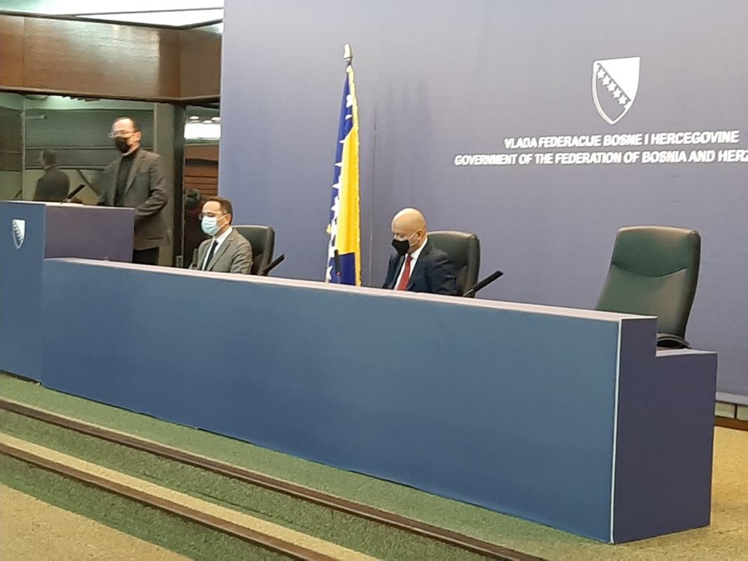 Uskoro moguća zabrana ulaska u javne objekte za nevakcinisane ili bez negativnog testa