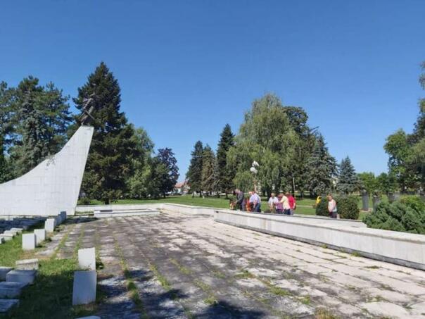 Uskoro obnova centralnog spomenika poginulim borcima NOR-a u Brčkom