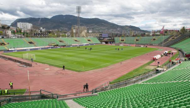 Uskoro potpuno novi travnjak na Koševu