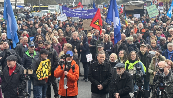 Uskršnji skupovi u Njemačkoj: Poziv na mir u Ukrajini