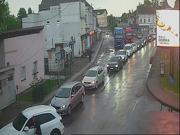 Uslovi za vožnju povoljni, na graničnim prijelazima pojačana frekvencija vozila na izlazu iz BiH