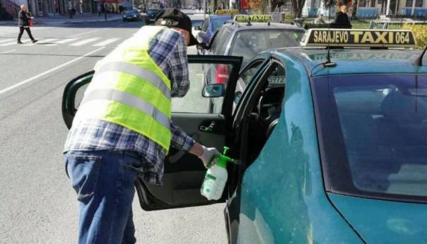 Usluge taksi prijevoza smanjene za 80 posto, poštuju se mjere