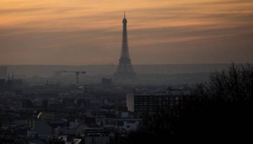 Uspon na Eiffelov toranj od 25. juna bez liftova