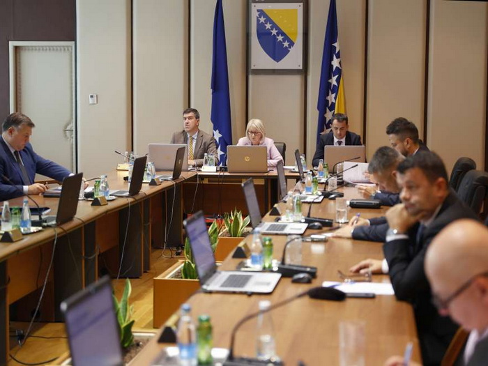 Usporen ekonomski rast BiH, slabi privatna potrošnja