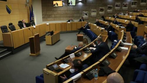 Usporena procedura predloženom zakonu o zabrani gradnje mini HE