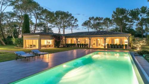 Usred najgore suše u Francuskoj otkriveno 20.000 neprijavljenih bazena