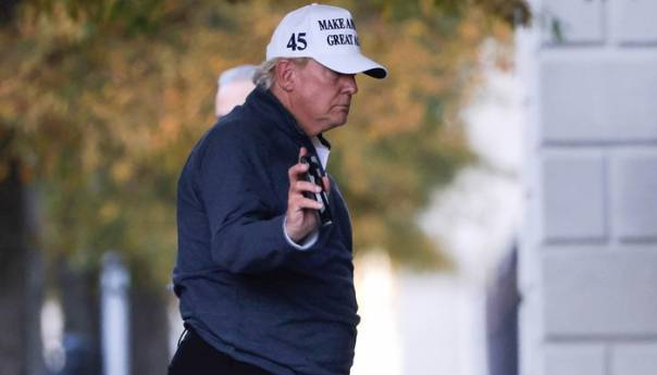 Usred summita G-20 Trump otišao na golf