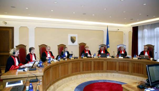 Ustavni sud BiH nije donio odluko o apelaciji Komšića i Džaferovića