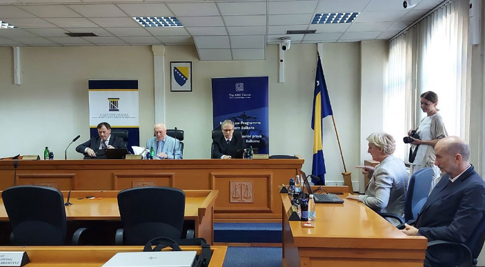 Ustavni sud: Neustavan zakon NSRS o Inzkovom zakonu