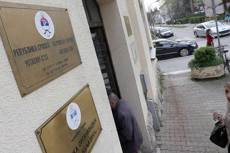 Ustavni sud RS utvrdio da dio Zakona o ćirilici narušava prava Bošnjaka i Hrvata