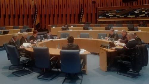 Ustavnopravna komisija podržala inicijativu o provjeri validnosti diploma