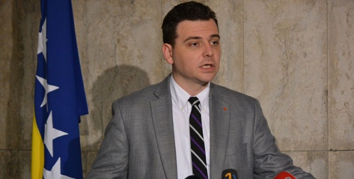 Ustavnopravna komisija podržala ukidanje duplih funkcija