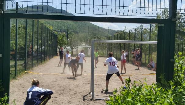 Ustikolina bila domaćin prvog rukometnog turnira na pijesku u BiH