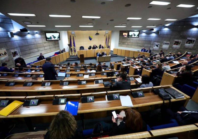 Usvojen budžet FBiH od 7,4 milijarde KM