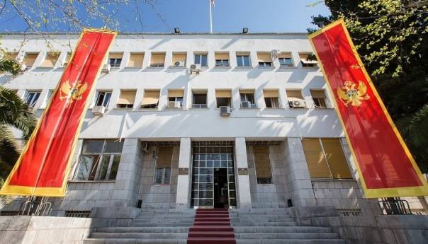 Usvojen prijedlog o pokretanju postupka za utvrđivanje da li je Đukanović povrijedio Ustav