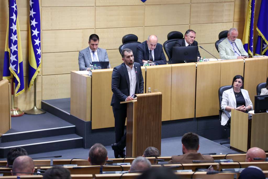 Usvojene izmjene zakona: Penzioneri ostvaruju pravo na penziju i ako povremeno rade