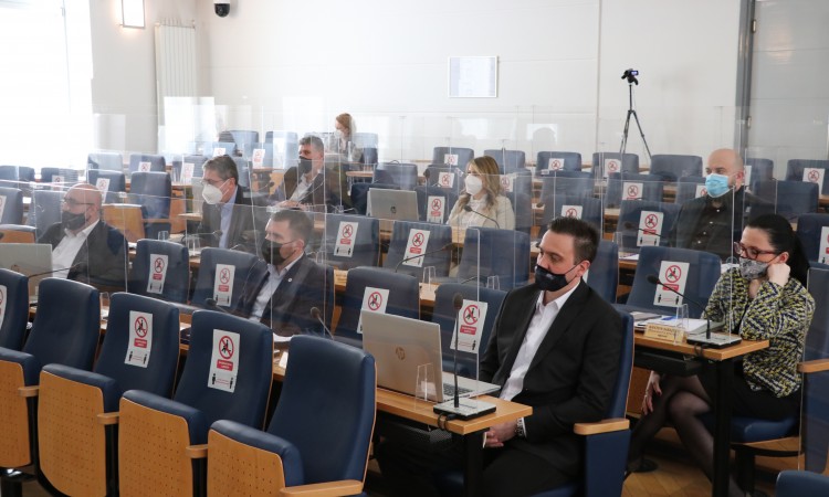 Usvojen projekt adaptivnog upravljanja saobraćajem