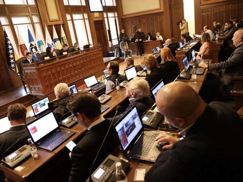 Usvojen sadržaj teksta Spomen-obilježja civilnim žrtvama zločina opsade Sarajeva